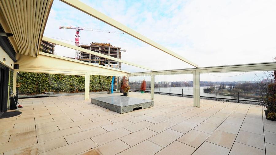 Apartament cu 4 camere si 165mp terasa | complex cu piscina | 2 garaje