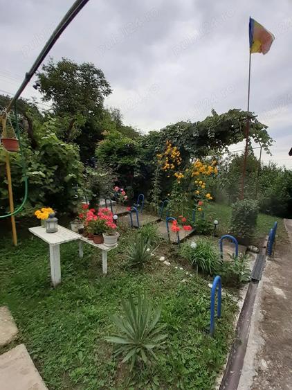 Casa cu teren generos de vanzare -Poiana Campina - 1