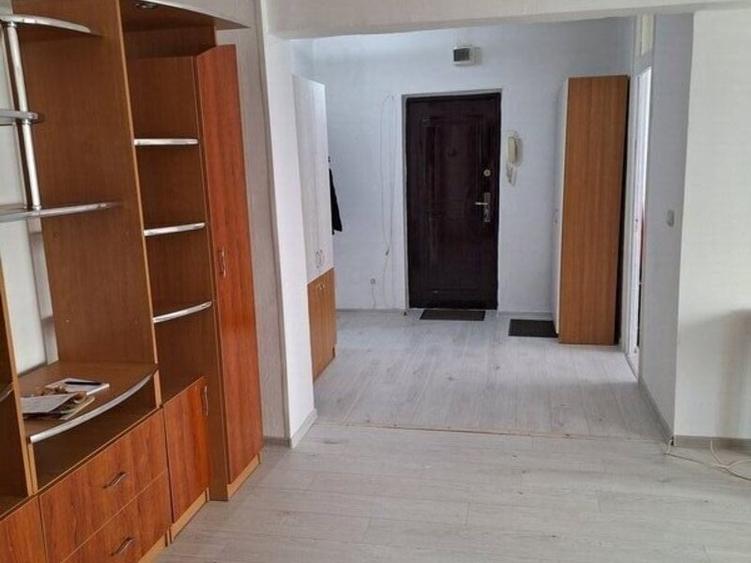 Aparatorii Patriei,Metrou,bl.1984,reabilitat,et.2/8,Amenajat,mobilat,complet - 4