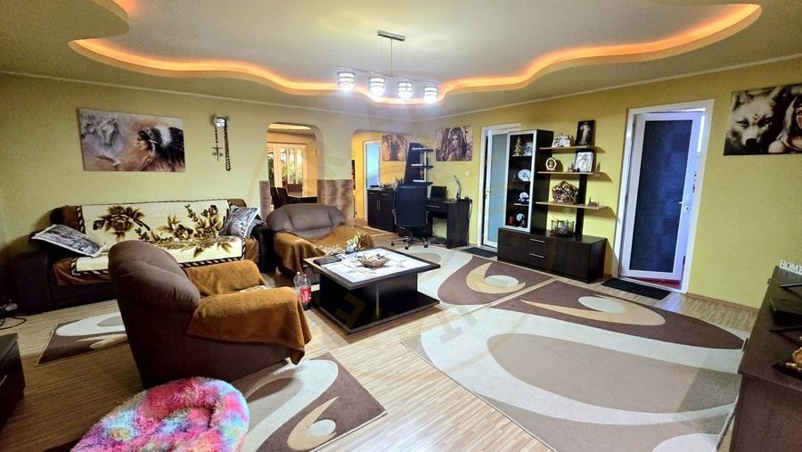 de vanzare casa str Șoimoseni - 1