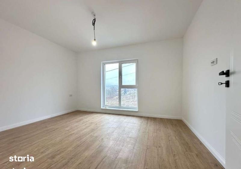 Casă cu 3 camere decomandat cu Canalizare în Bucium