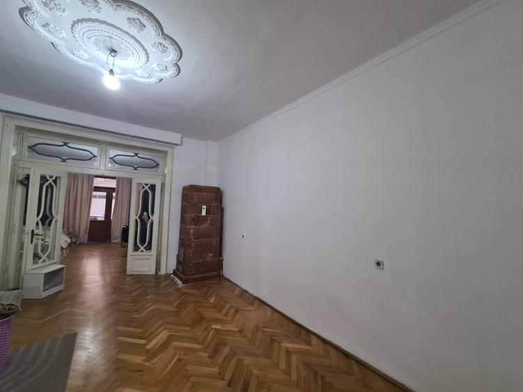 Casa zona centrala Adjud - renovata si mobilata - 5