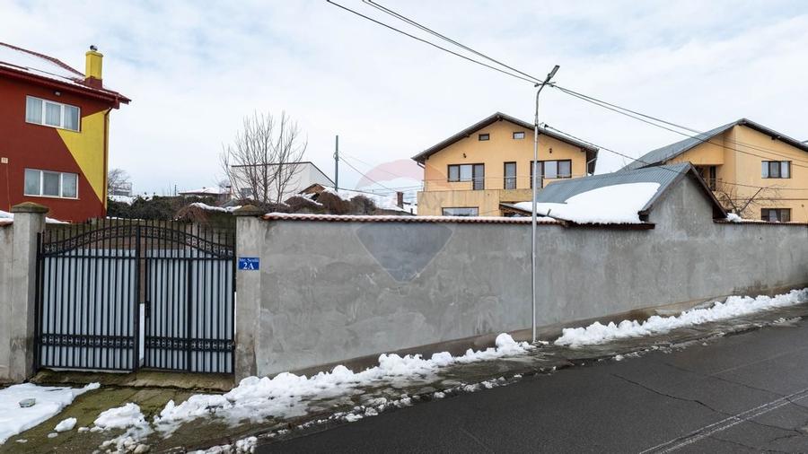 Casă / Vilă cu 5 camere de vânzare - 25