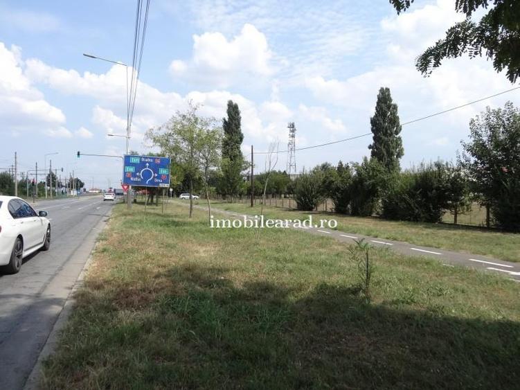 Teren 18.400 mp cu 4 hale P+E pe Artera principala vizavi de Metro-Momax - 5
