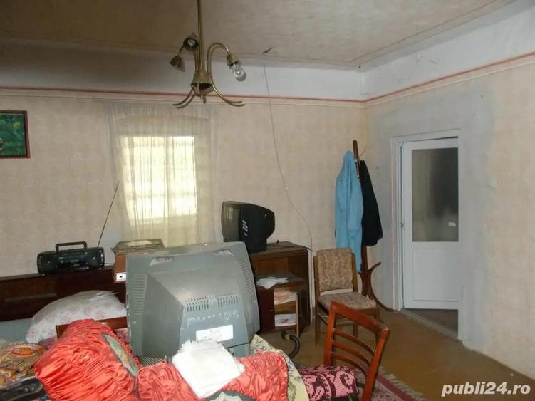 Casa Ianova, 2corpuri, 3 camere, 1500mp teren - 11