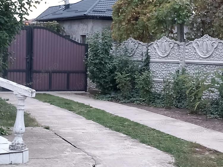 Casa de vanzare cu teren extravilan - 4