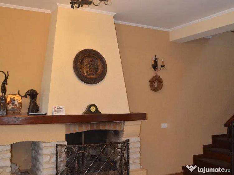 De vanzare pensiune situata in Busteni - 4