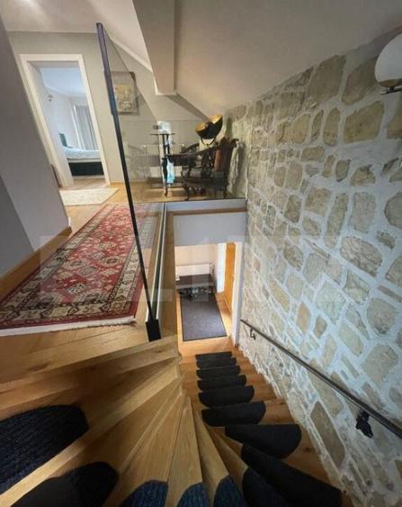 Proprietate speciala cu panorama superba, 220 mp utili, 1760 - 2