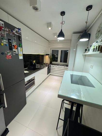 ✨ Apartament modern cu 3 camere, 2 băi, complet renovat / 0% comision cumpărător