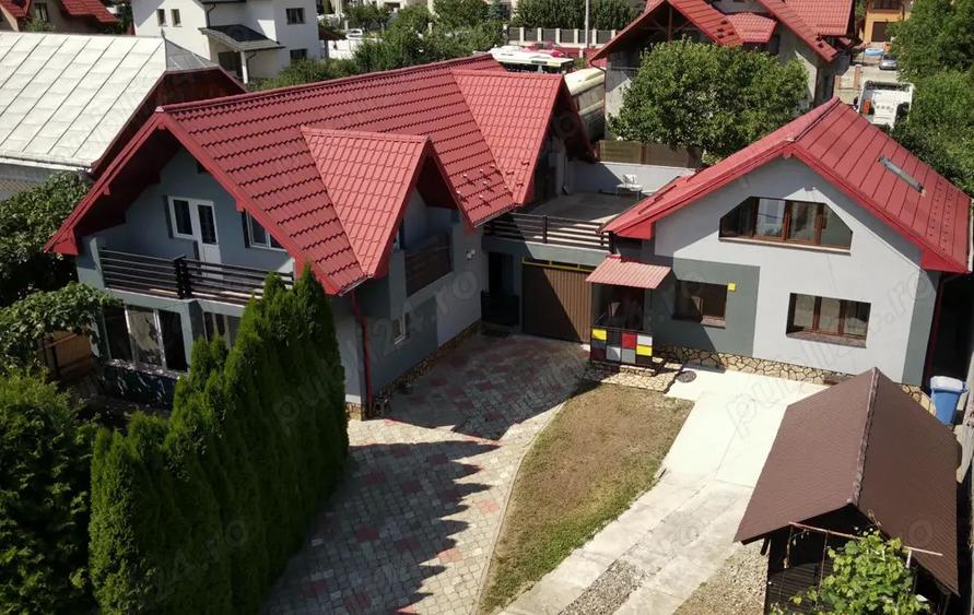 Vand doua imobile la pret de unul in locatie f buna - 1