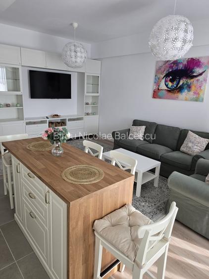 Apartament cu 2 camere decomandat, mobilat în Sebastian