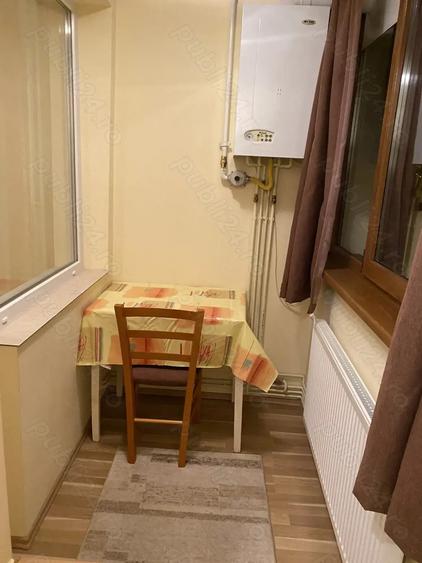 Particular ofer garsoniera (la baza Colinei Universitatii) - 8