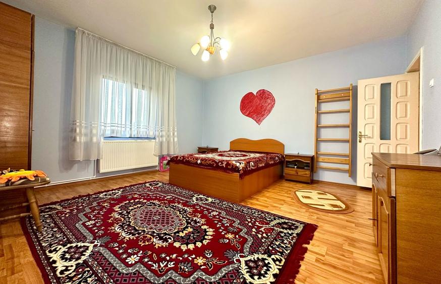 Casă spațioasă  (6 camere) + teren 1382mp + garaj si foisor - 9