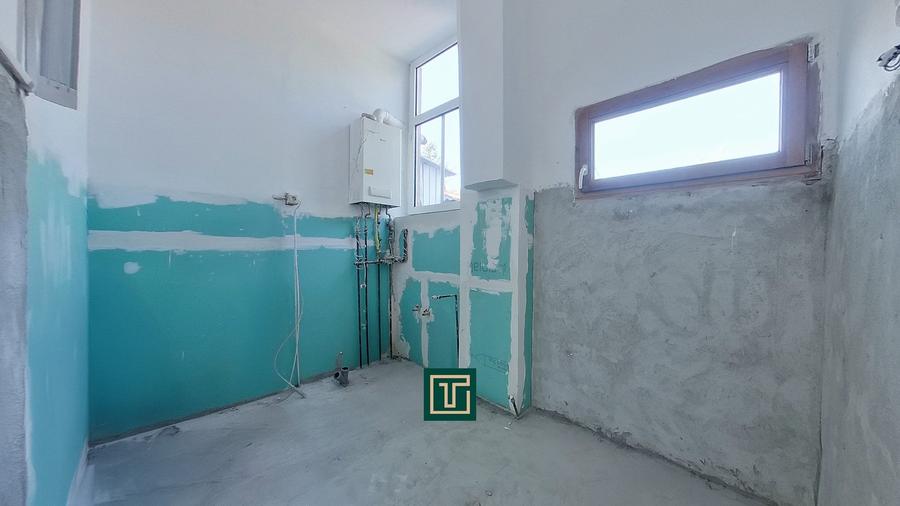 Apartament cu potential cu 2 camere la curte comuna in Centru - 8