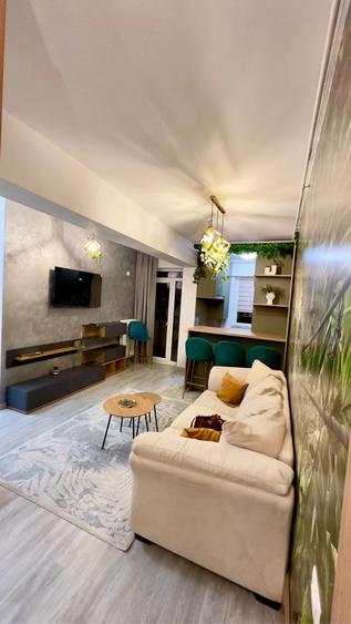Apartament cu 2 camere semidecomandat în Central