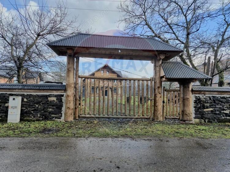 Casa / Vila cu 6 camere de vanzare