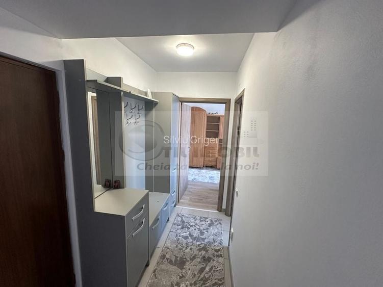 Apartament 2 camere decomandat – Podu de Piatră, Central – 95.000 €