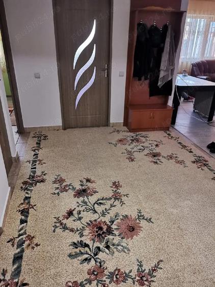 vand apartament cu 4 camere - 2