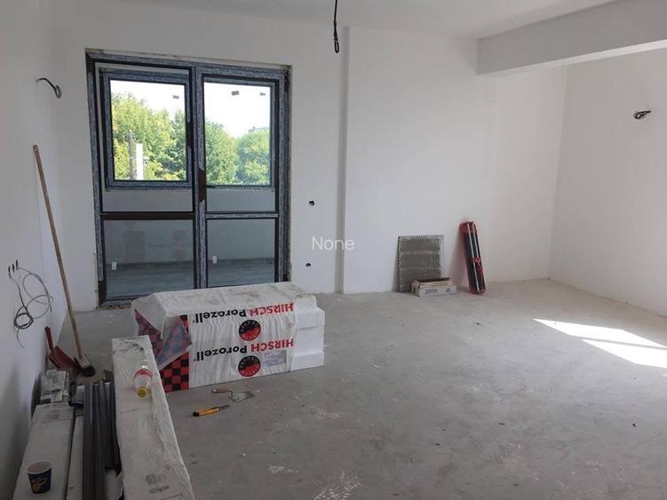Apartament cu 3 camere decomandat în Bucureștii Noi Apartament cu 3 camere decomandat în Bucureștii Noi