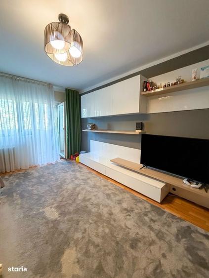 OCAZIE: 4 camere, 2 bai, 3 balcoane, decomandat, etaj intermediar - 8