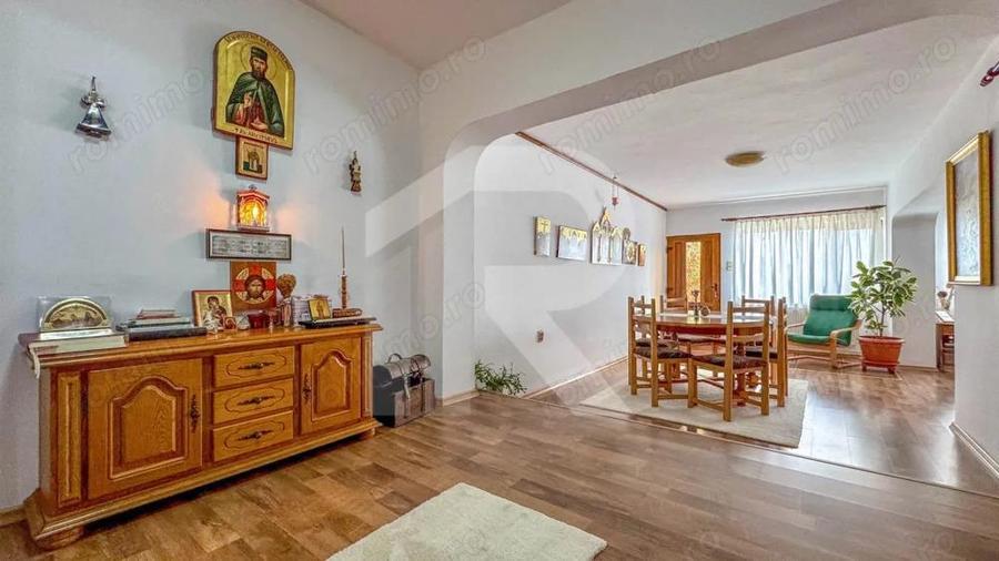 Casa | 356 mpc | Lot 1422 mp | Atelier de creatie | Locuinta/sediu | Baicoi - 2