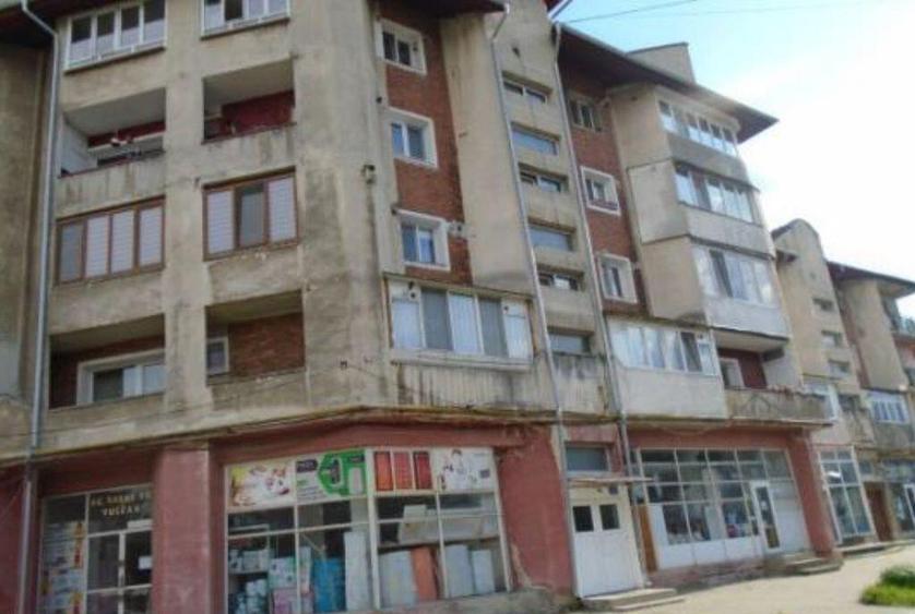 Cota 3/16-apartament 3 camere, Vulcan, Jud Hunedoara - 2