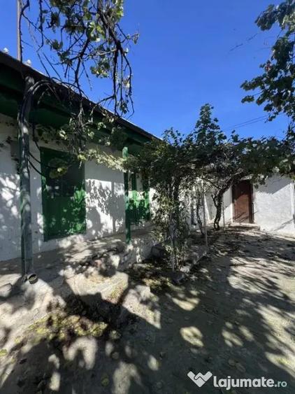ZONA PACII-CASA BATRANEASCA ,TEREN 366 MP,SUPRAFATA CONSTRUI - 1