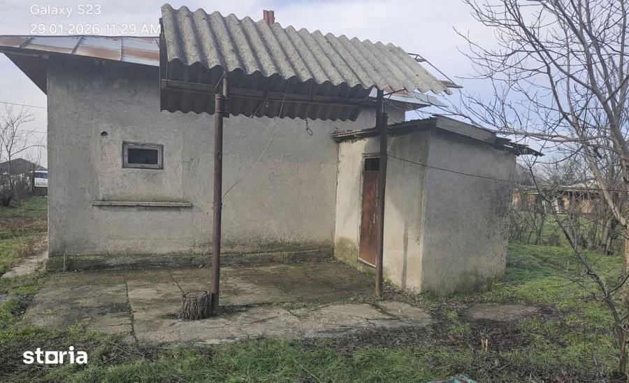 Casa cu 3 camere in zona rurala, acces asfaltat - 2