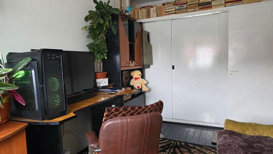 Apartament 4 camere in Deva, zona Progresul langa Sc Gen Nr 2, et 3 - 9