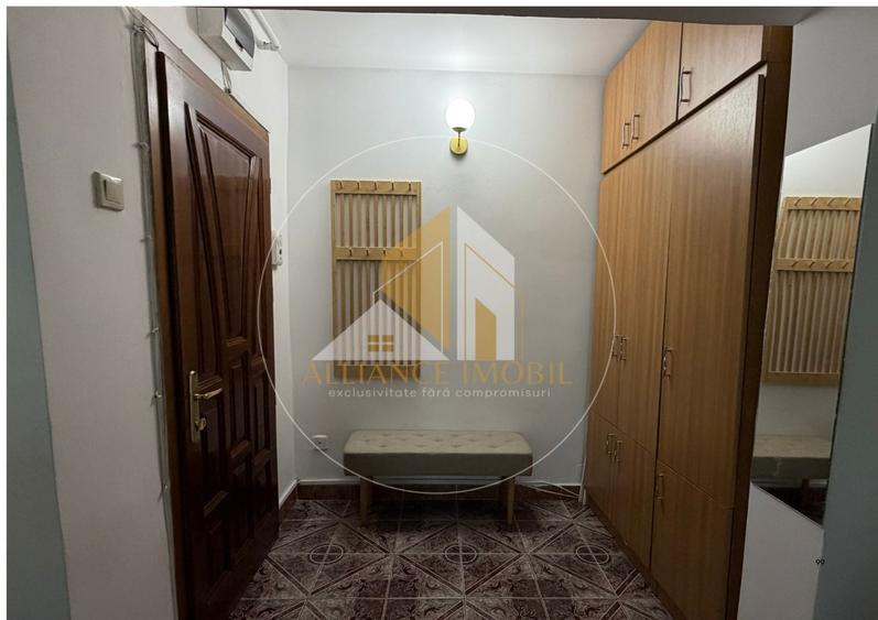 Apartament cu 3 camere decomandat, mobilat în Ștefan cel Mare