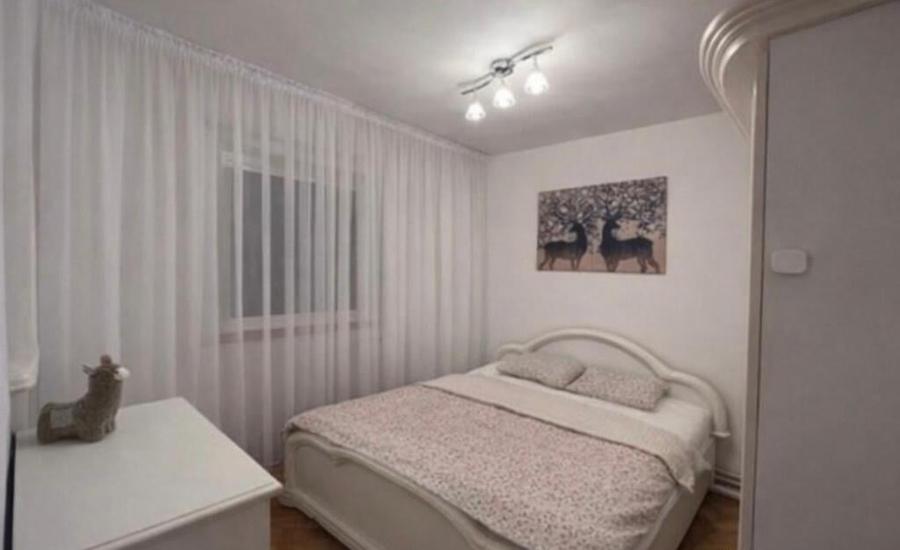 Apartament 3 camere, decomandat - zona Centru Civic - 9
