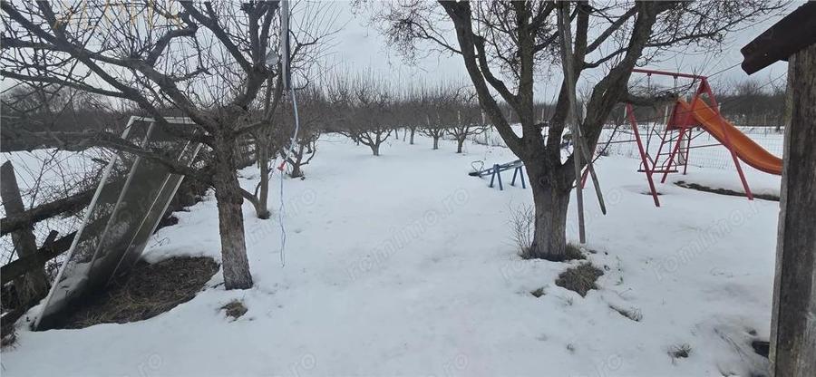 Casa spatioasa cu teren generos si anexe, cu posibilitate de schimb cu apartament 3 sau 4 camere - 11