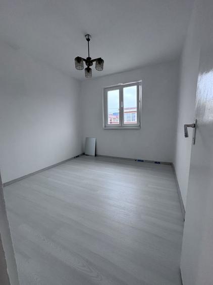Particular, Ap 2 camere , renovat recent , detalii in anunt - 3