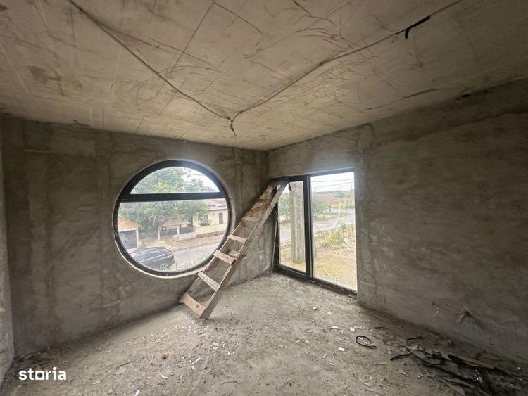 Casa la rosu cu teren 1248 mp | Misleanu, Ialomita | Comision Cumpar - 18