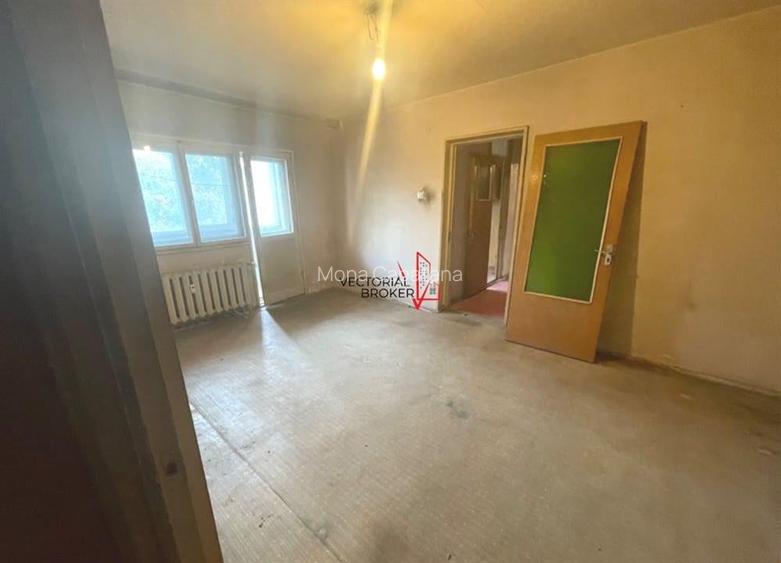 Et. 2, la 5 min de metrou Obor zona Stefan cel Mare Et. 2, la 5 min de metrou Obor zona Stefan cel Mare