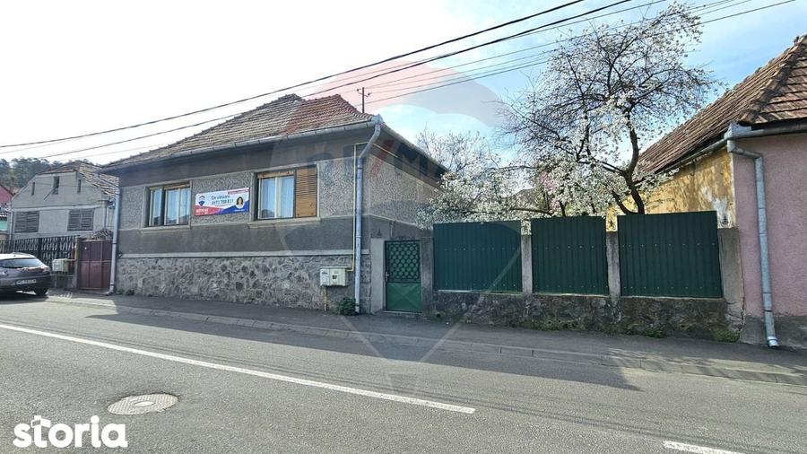 Oportunitate rara in Binderbubi Medias | casa + 655 mp teren - 1