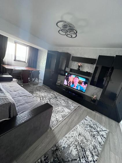 Vand apartament pe strada Gheorghe Petrascu, blocul de langa Posta Oficiul 3, scara 3, et 6 (cu lift). - 2