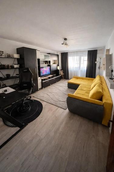 apartament de vanzare - 2