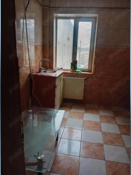 Apartament 2 camere Str. Dumitru Furtuna langa blocul turn Dorohoi - 2