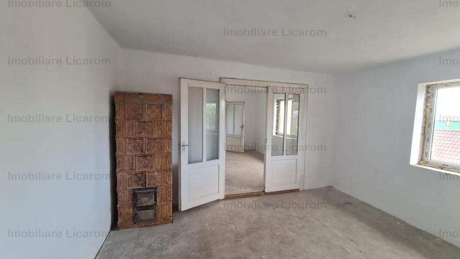Vila P+E+Pod in Codlea zona cu aer curat,teren 1050 mp - 6