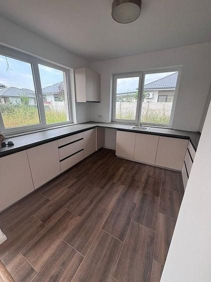 Casa 4 camere de vanzare | Corbeanca-Tamasi - 9