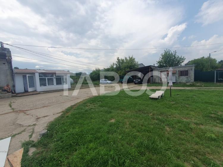 Hala industriala 906 mp + teren liber 4379 mp - 2