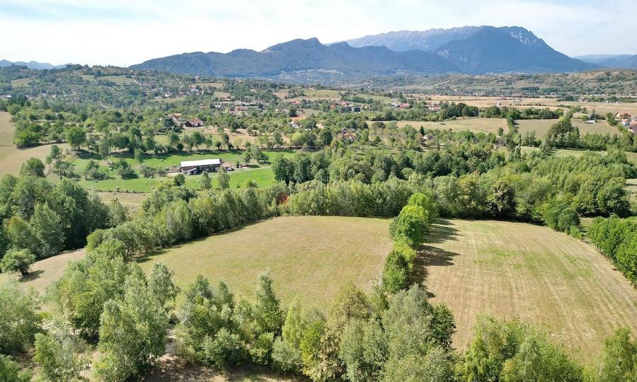 Teren intravilan, priveliste deosebita - 28