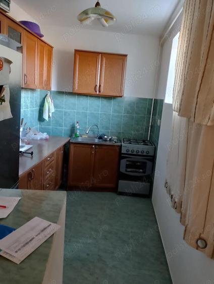 Vand casa recas pozitie excelenta - 4