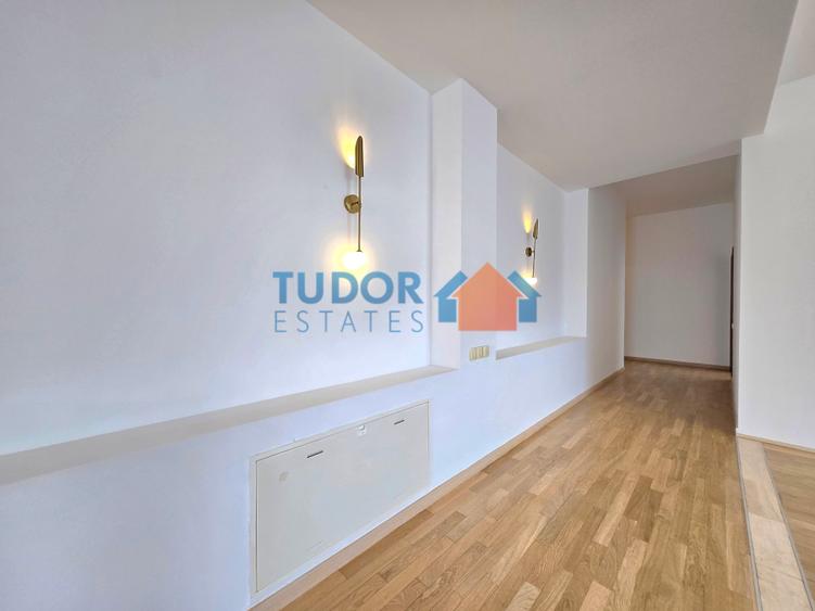 Spacious Penthouse with Large Terrace Near Promenada Mall & Herăstrău Park - 8