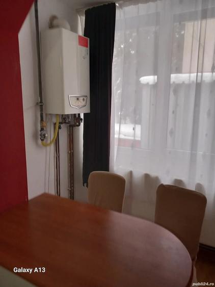 Inchiriez garsoniera - 2