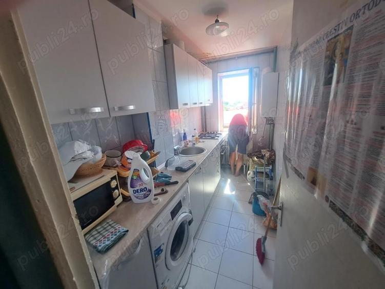 Vand apartament cu 4 camere zona Ferentari - 1