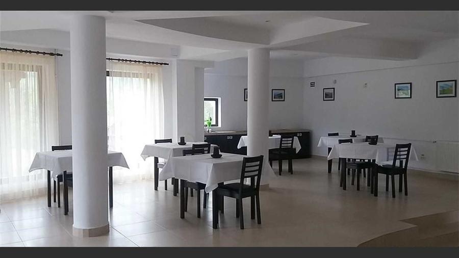 Guesthouse for sale near Mehedinți Mountains - 2