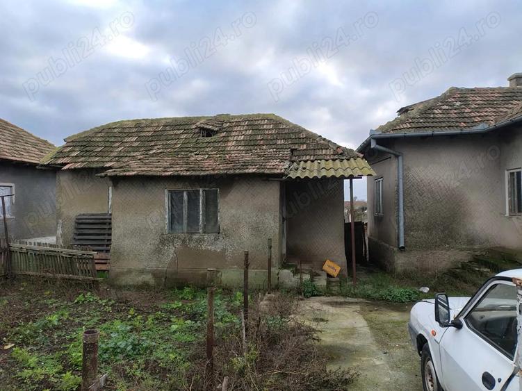 Casa Batraneasca in Comuna Stejaru, Tulcea. 2500mp, 5 camere, Urgent - 8