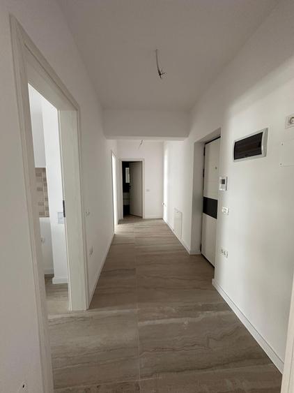 Apartament cu 2 camere, Decomandat, Mutare rapida, Metrou Berceni - 12